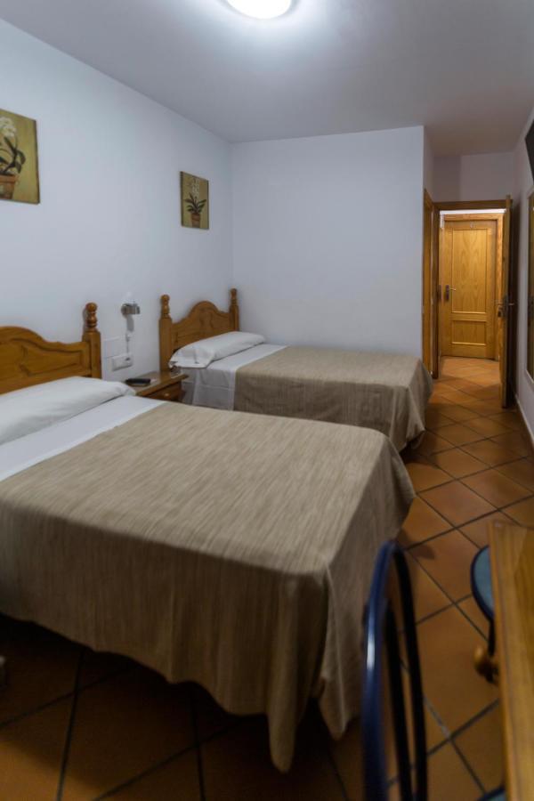 Hostal San Ramon Marbella Buitenkant foto