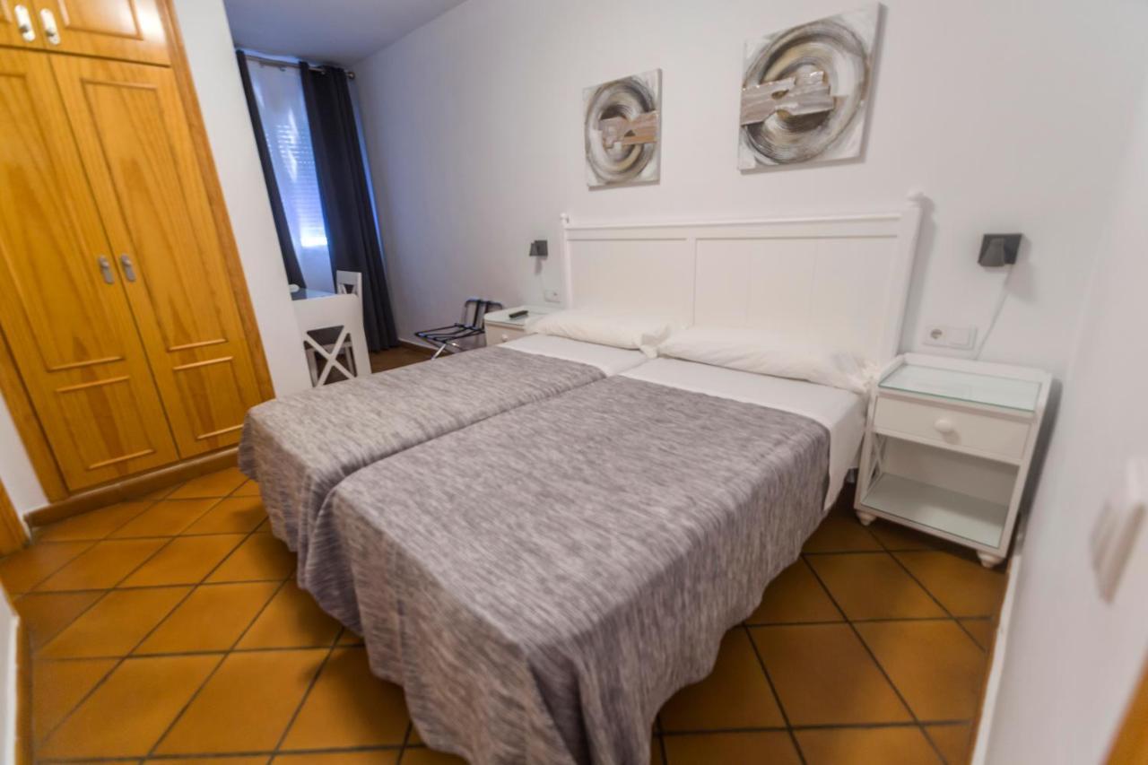 Hostal San Ramon Marbella Buitenkant foto