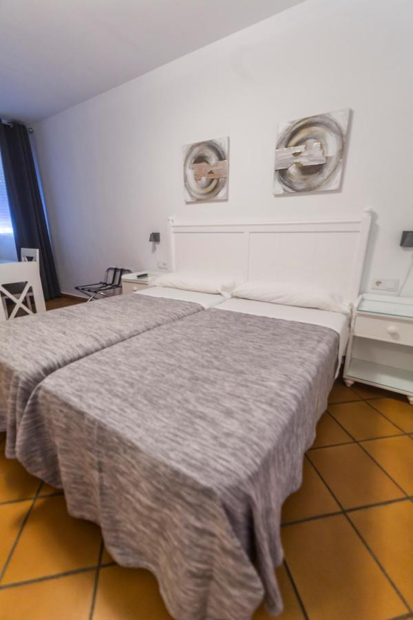 Hostal San Ramon Marbella Buitenkant foto